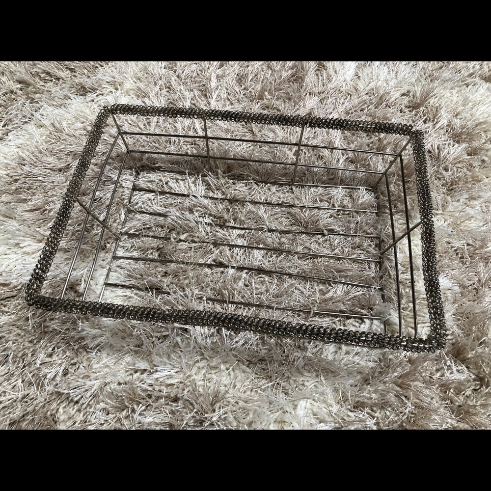 Silver Wire Organizer for Delicates or Cosmetics - Picture 3 of 5